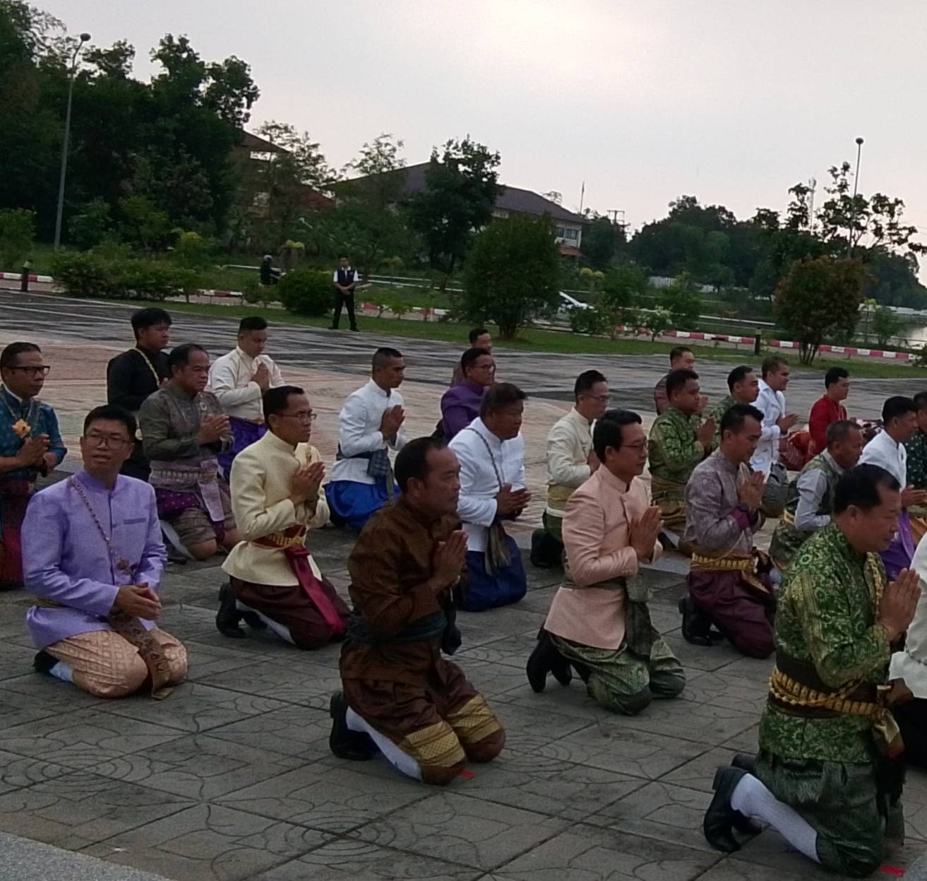 title - ร่ามพิธีถวายบังคมพระบรมราชานุสาวรีย์ พระบาทสมเด็จพระจุลจอมเกล้าเจ้าอยู่หัว (รัชกาลที่ 5) ภายใต้แนวคิด 